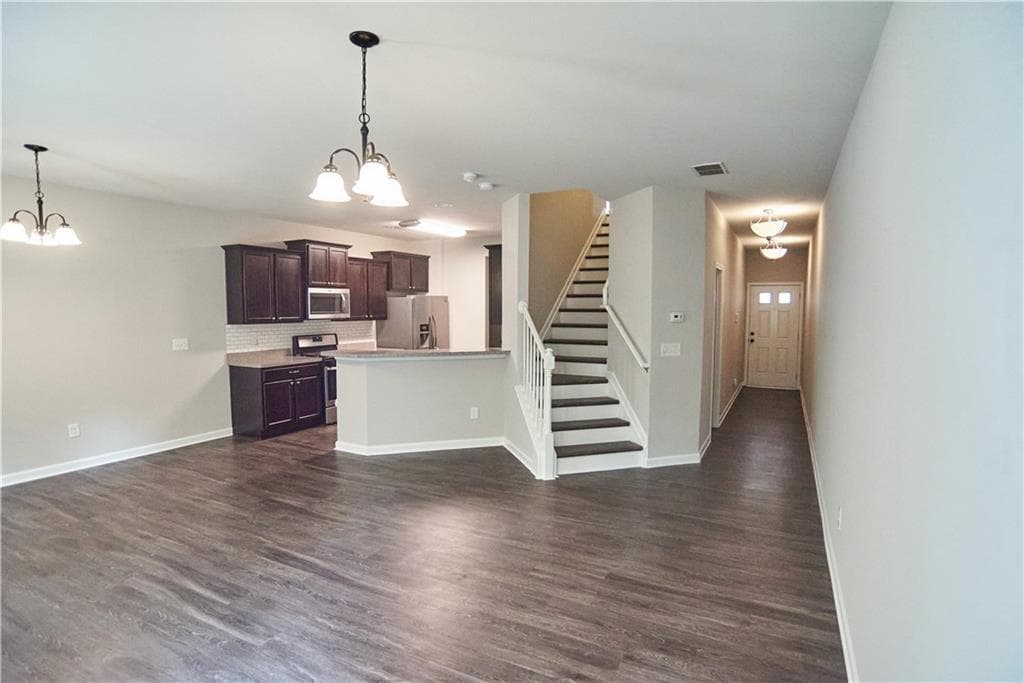 3 bedroom, 3 bathroom, 1,794 sq ft townhouse for sale at 177 Townview Drive, Woodstock, GA 30189 — photo 9