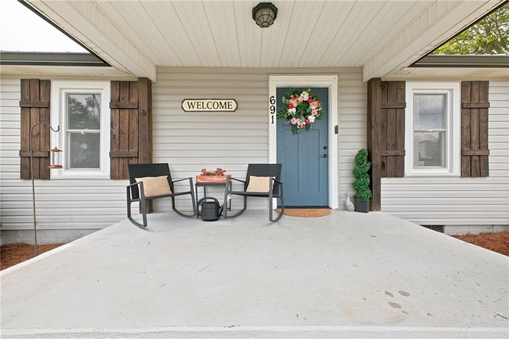 3 bedroom, 1 bathroom, 1,224 sq ft single family residence under contract at 691 Clarkwood Road, Rockmart, GA 30153 — photo 4