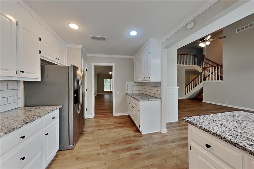 4 bedroom, 3 bathroom, 3,392 sq ft single family residence for rent at 1947 Hunters Bend Court, Marietta, GA 30062 for $3,775 a month — photo 4