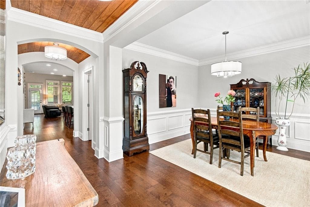 5 bedroom, 5 bathroom, 5,176 sq ft single family residence for sale at 11715 Stratham Drive, Alpharetta, GA 30009 — photo 7