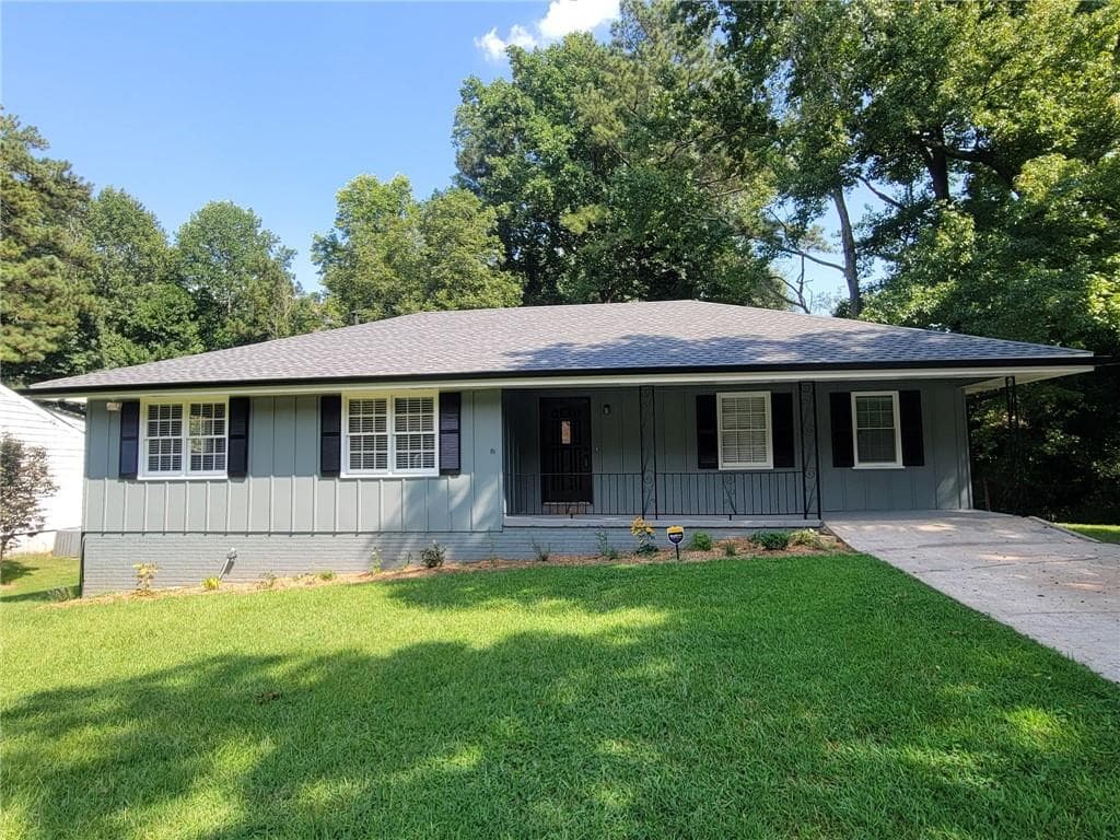 3 bedroom, 2 bathroom, 1,257 sq ft single family residence for sale at 7102 Doncaster Road, Jonesboro, GA 30236