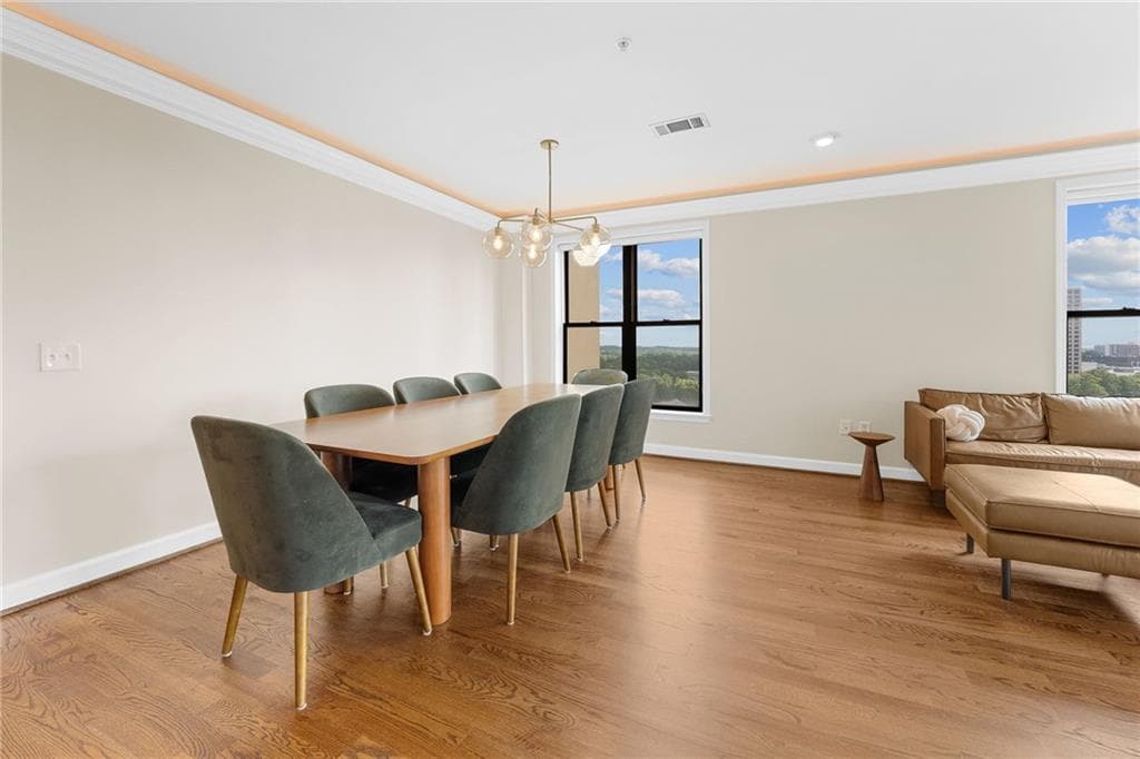 2 bedroom, 2 bathroom, 1,424 sq ft condominium for sale at 3334 Peachtree Road 1412, Atlanta, GA 30326 — photo 4