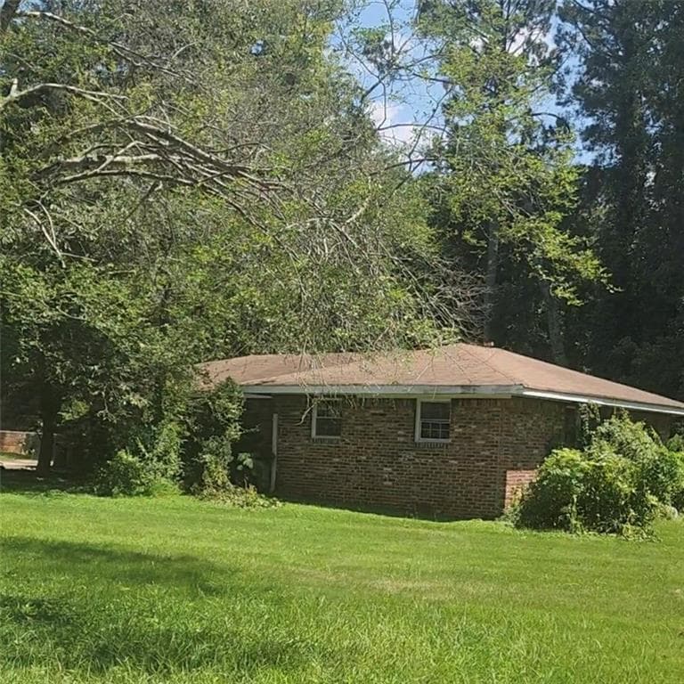 3 bedroom, 2 bathroom, 1,348 sq ft single family residence under contract at 3189 Convair Lane, Decatur, GA 30032