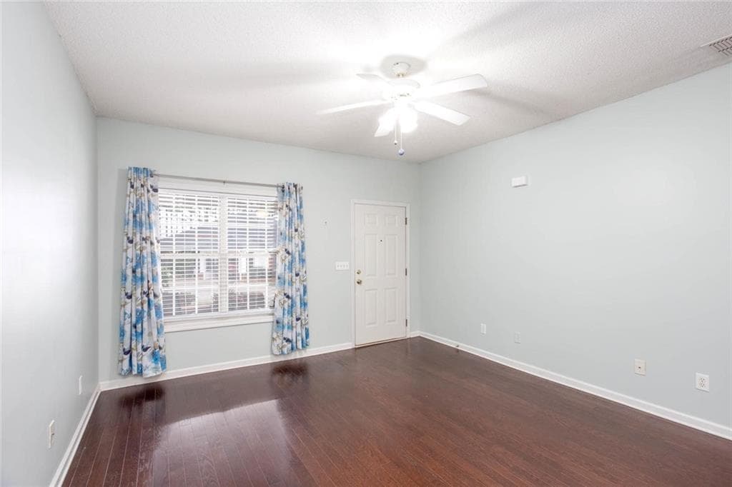 2 bedroom, 2 bathroom, 1,002 sq ft condominium for sale at 150 Old Mill Road 413, Cartersville, GA 30120 — photo 6