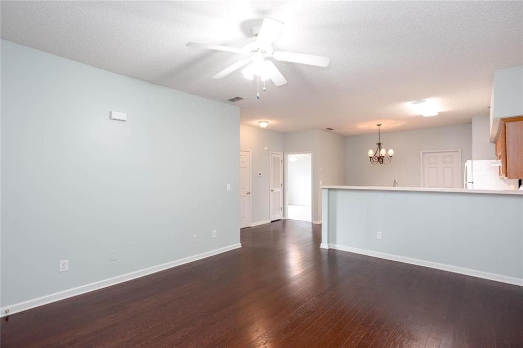 2 bedroom, 2 bathroom, 1,002 sq ft condominium for sale at 150 Old Mill Road 413, Cartersville, GA 30120 — photo 7