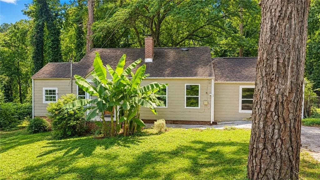 4 bedroom, 2 bathroom, 1,496 sq ft single family residence for rent at 3053 Memorial Drive, Atlanta, GA 30317 for $2,000 a month — photo 1 of 11