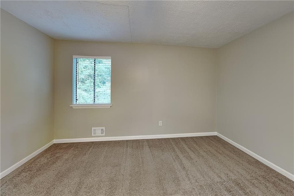 4 bedroom, 3 bathroom, 2,189 sq ft single family residence for rent at 3013 Alberta Drive, Marietta, GA 30062 for $2,490 a month — photo 8