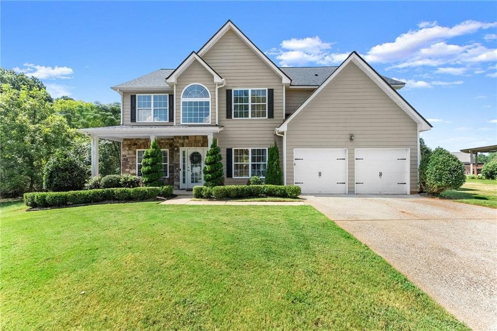 5 bedroom, 3 bathroom, 2,993 sq ft single family residence under contract at 632 Hancock Avenue, Braselton, GA 30517