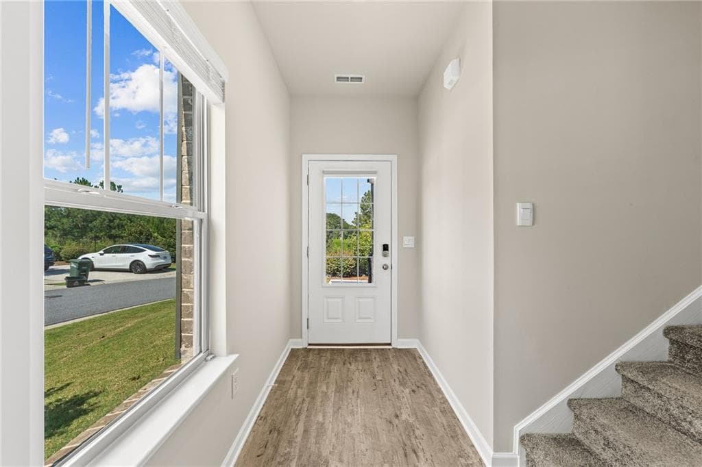 3 bedroom, 3 bathroom, 2,061 sq ft townhouse for sale at 1121 Arrowlake Road, Marietta, GA 30064 — photo 4