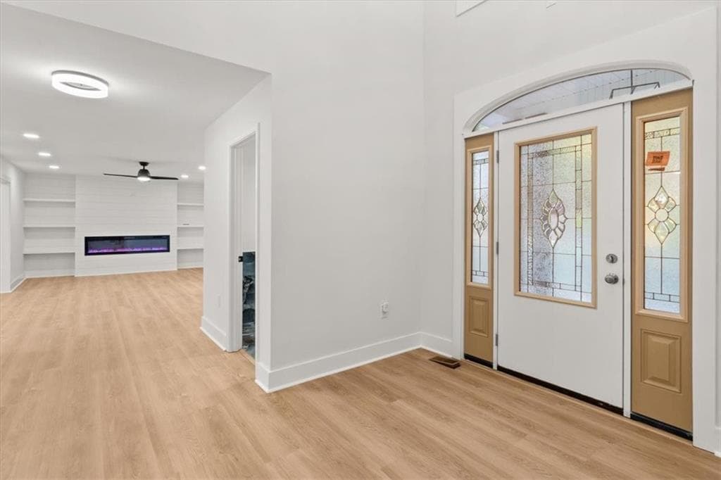 5 bedroom, 5 bathroom, 3,056 sq ft single family residence for sale at 3307 Prince George Street, East Point, GA 30344 — photo 3