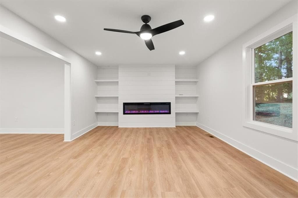 5 bedroom, 5 bathroom, 3,056 sq ft single family residence for sale at 3307 Prince George Street, East Point, GA 30344 — photo 8