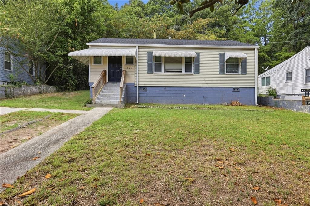3 bedroom, 1 bathroom, 899 sq ft single family residence for sale at 327 Addington Street, Atlanta, GA 30310 — photo 1 of 22