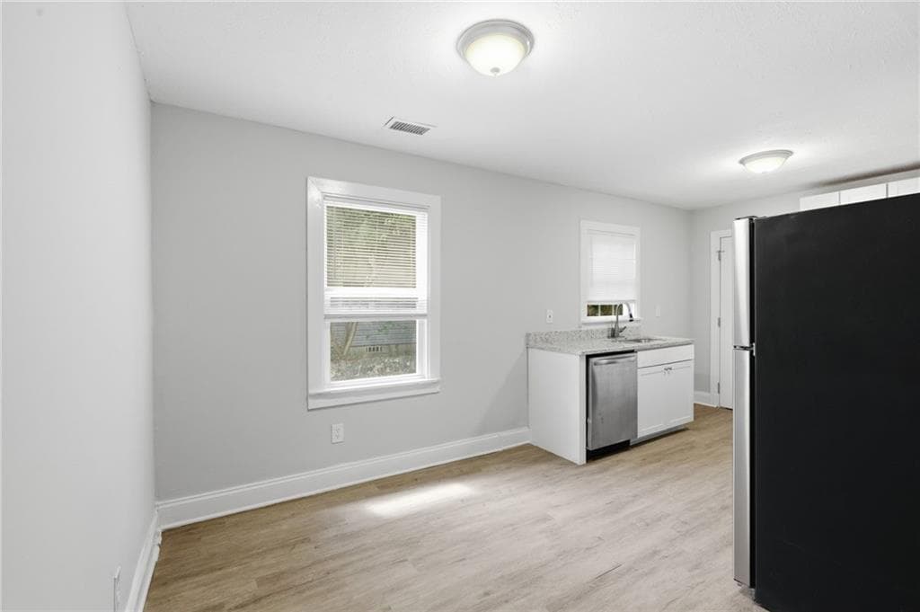 3 bedroom, 1 bathroom, 899 sq ft single family residence for sale at 327 Addington Street, Atlanta, GA 30310 — photo 7