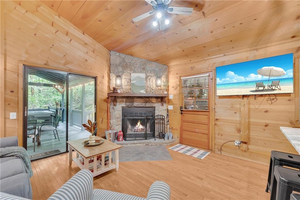 2 bedroom, 1 bathroom, 576 sq ft single family residence for sale at 43 Whispering Pines Lane, Sautee Nacoochee, GA 30571 — photo 5