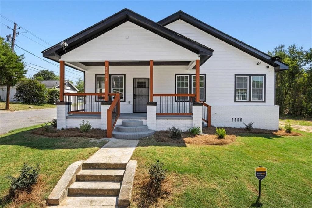 4 bedroom, 3 bathroom, 1,408 sq ft single family residence for sale at 2652 Antioch Road, Macon, GA 31206