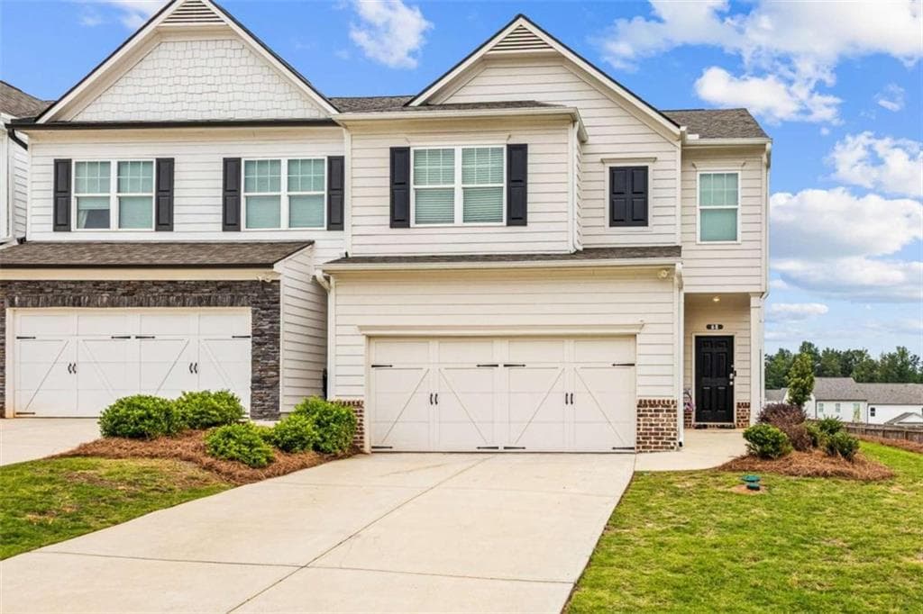 3 bedroom, 3 bathroom, 1,897 sq ft townhouse for rent at 88 Sepia Oak Drive, Newnan, GA 30263 for $2,500 a month