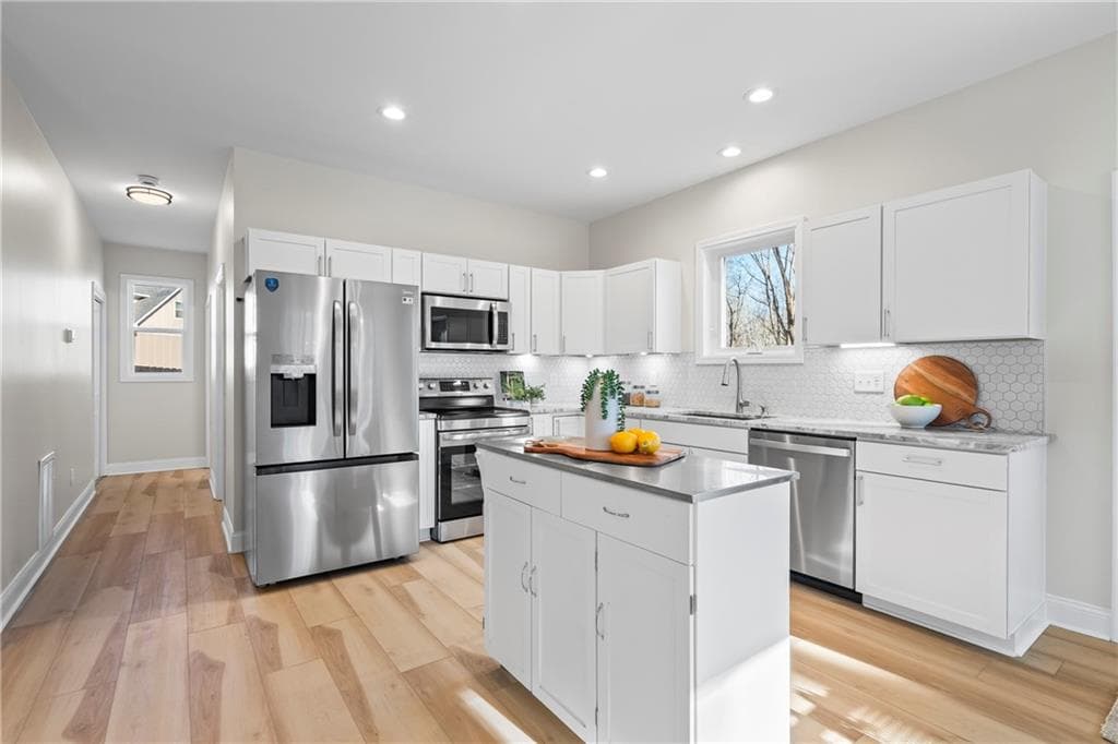 5 bedroom, 4 bathroom, 2,895 sq ft single family residence for sale at 3114 Old Cornelia Highway, Gainesville, GA 30507 — photo 5