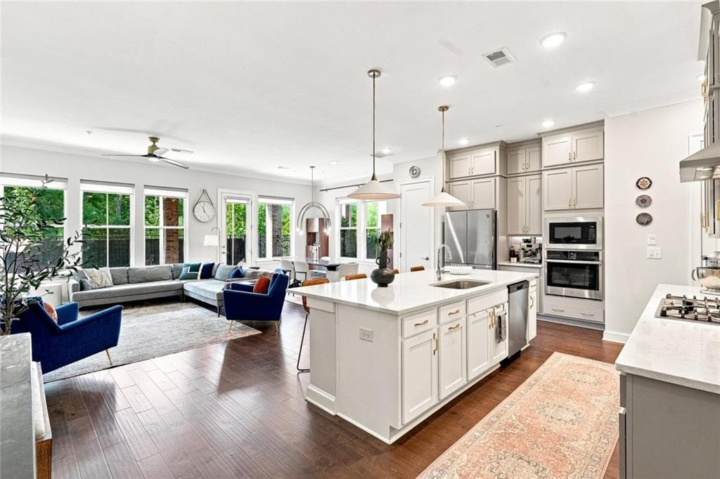 3 bedroom, 4 bathroom, 2,695 sq ft townhouse for sale at 260 Walker Avenue, Roswell, GA 30076 — photo 5