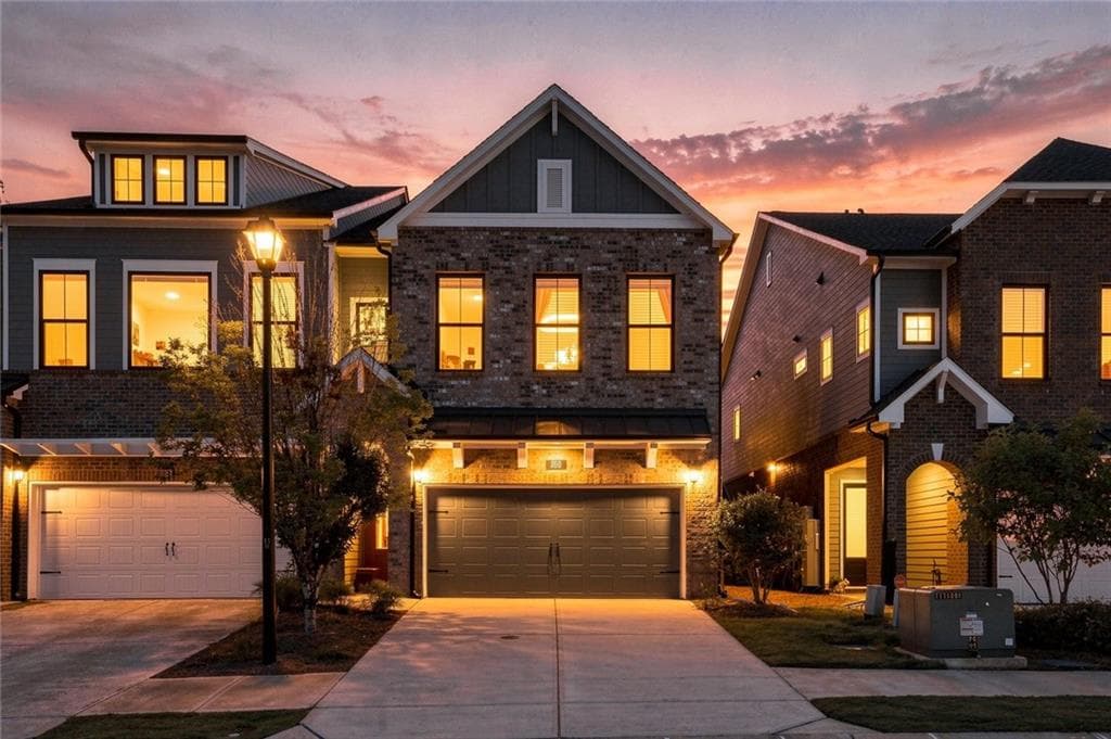 3 bedroom, 4 bathroom, 2,695 sq ft townhouse for sale at 260 Walker Avenue, Roswell, GA 30076 — photo 2