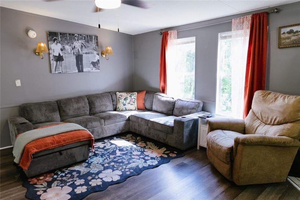 3 bedroom, 2 bathroom, 1,326 sq ft single family residence under contract at 112 Center Grove Drive Drive, Cleveland, GA 30528 — photo 9