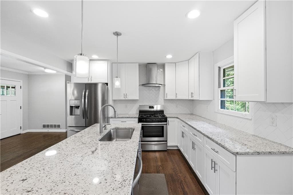 4 bedroom, 3 bathroom, 2,179 sq ft single family residence for sale at 3020 Landrum Drive, Atlanta, GA 30311 — photo 9