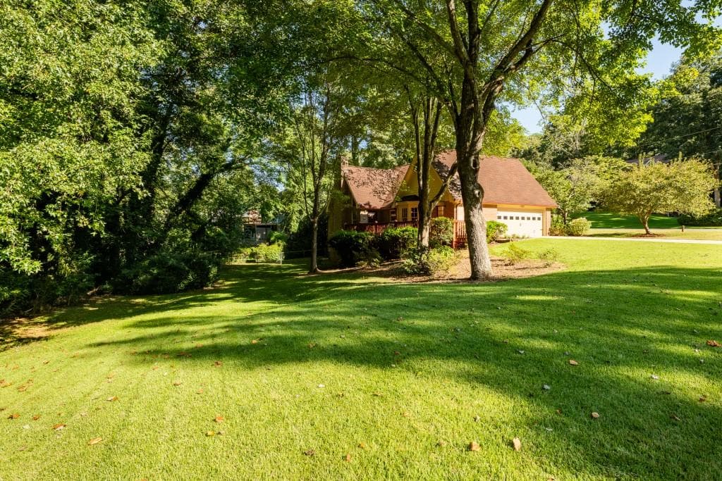 3 bedroom, 3 bathroom, 4,578 sq ft single family residence for sale at 1126 Timothy Terrace, Tucker, GA 30084 — photo 4