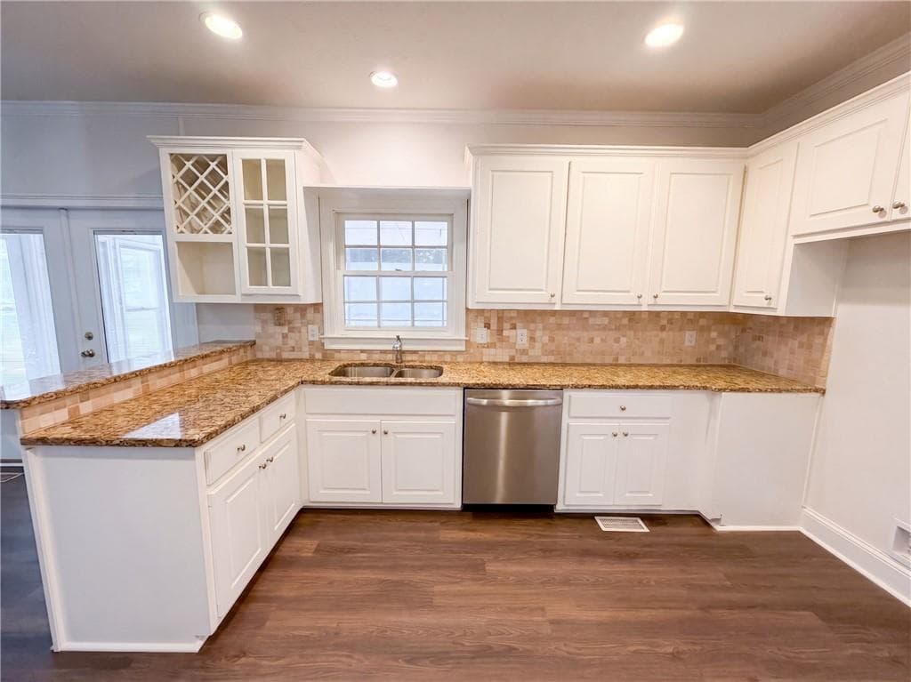 4 bedroom, 3 bathroom, 4,486 sq ft single family residence for sale at 1990 Eagle Ridge Drive, Conyers, GA 30094 — photo 2