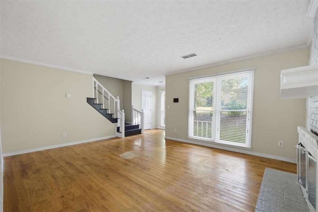 3 bedroom, 3 bathroom, 2,152 sq ft single family residence for sale at 210 Groveland Drive, Peachtree City, GA 30269 — photo 7