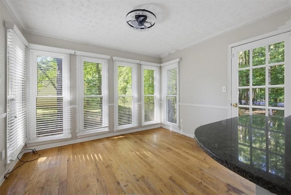 3 bedroom, 3 bathroom, 2,152 sq ft single family residence for sale at 210 Groveland Drive, Peachtree City, GA 30269 — photo 10
