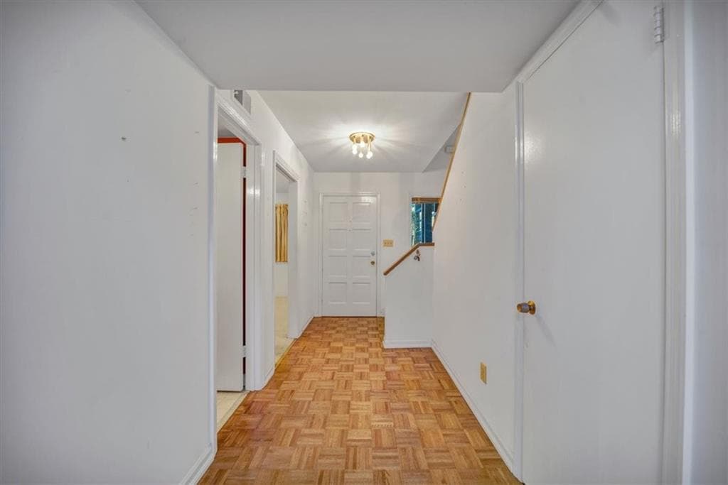 3 bedroom, 3 bathroom, 2,113 sq ft townhouse under contract at 46 Forrest Place, Sandy Springs, GA 30328 — photo 6