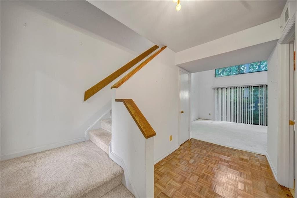 3 bedroom, 3 bathroom, 2,113 sq ft townhouse under contract at 46 Forrest Place, Sandy Springs, GA 30328 — photo 7