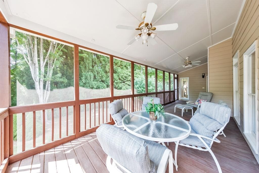 4 bedroom, 5 bathroom, 3,172 sq ft single family residence under contract at 1373 Merrifield Lane, Marietta, GA 30062 — photo 5
