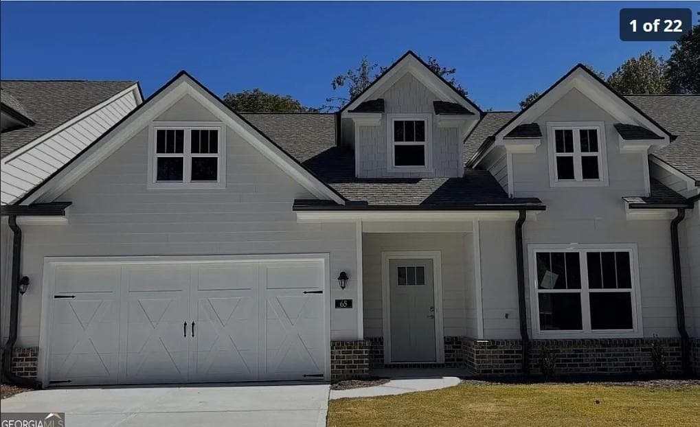 2 bedroom, 2 bathroom, 1,526 sq ft townhouse for sale at 65 Village Court, Cleveland, GA 30528