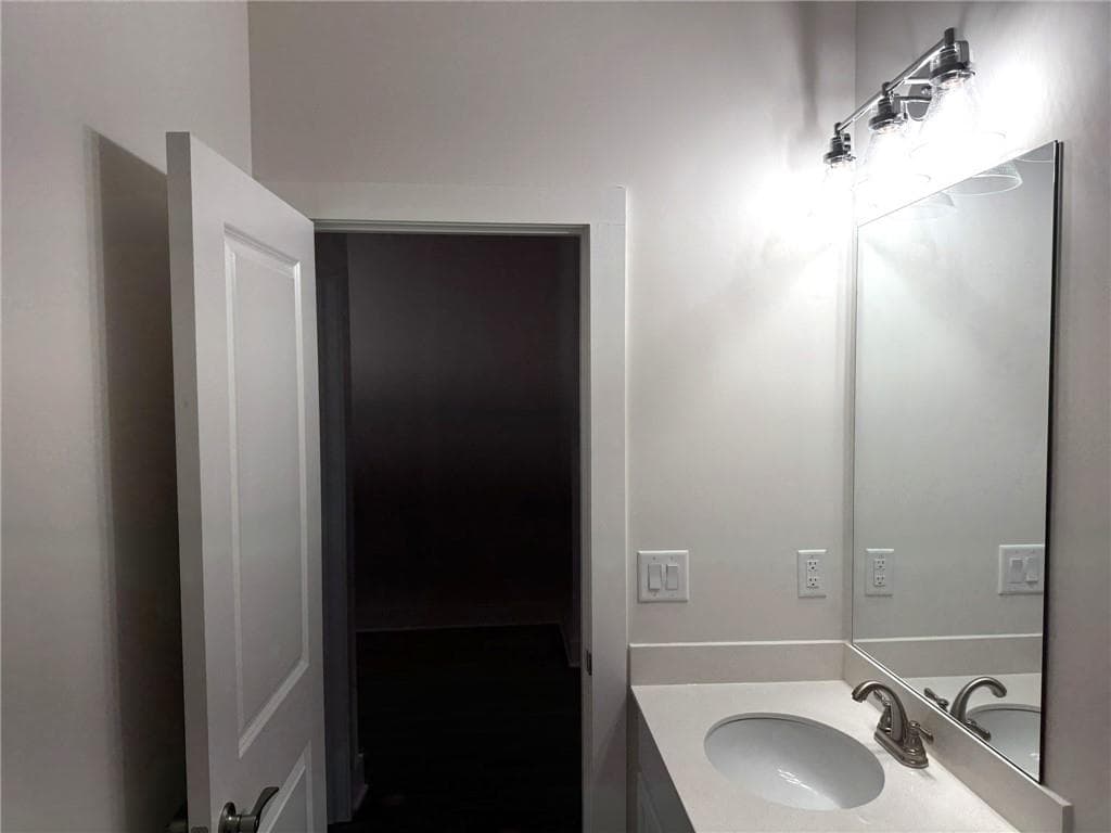 2 bedroom, 2 bathroom, 1,526 sq ft townhouse for sale at 65 Village Court, Cleveland, GA 30528 — photo 5