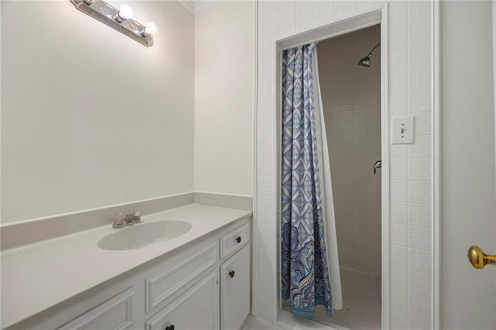 5 bedroom, 4 bathroom, 2,433 sq ft single family residence for sale at 602 Commanche Drive, Macon, GA 31210 — photo 7