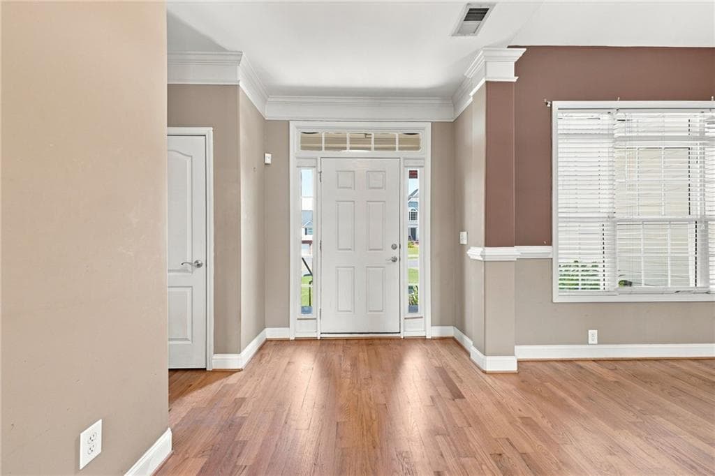 3 bedroom, 2 bathroom, 1,836 sq ft single family residence for sale at 102 Colonial Circle, Cartersville, GA 30120 — photo 5