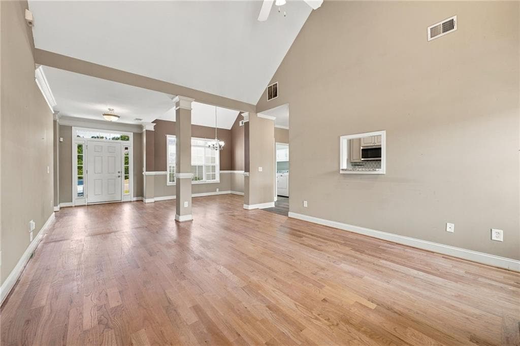 3 bedroom, 2 bathroom, 1,836 sq ft single family residence for sale at 102 Colonial Circle, Cartersville, GA 30120 — photo 8