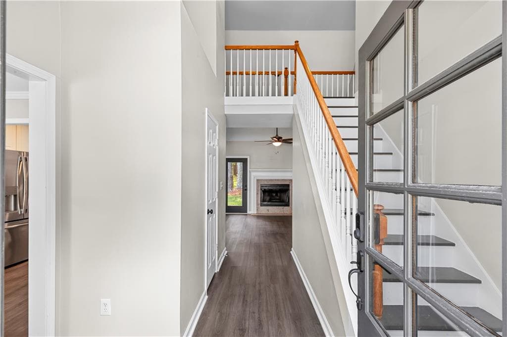3 bedroom, 3 bathroom, 1,680 sq ft single family residence for sale at 602 Overhill Drive, Woodstock, GA 30189 — photo 2