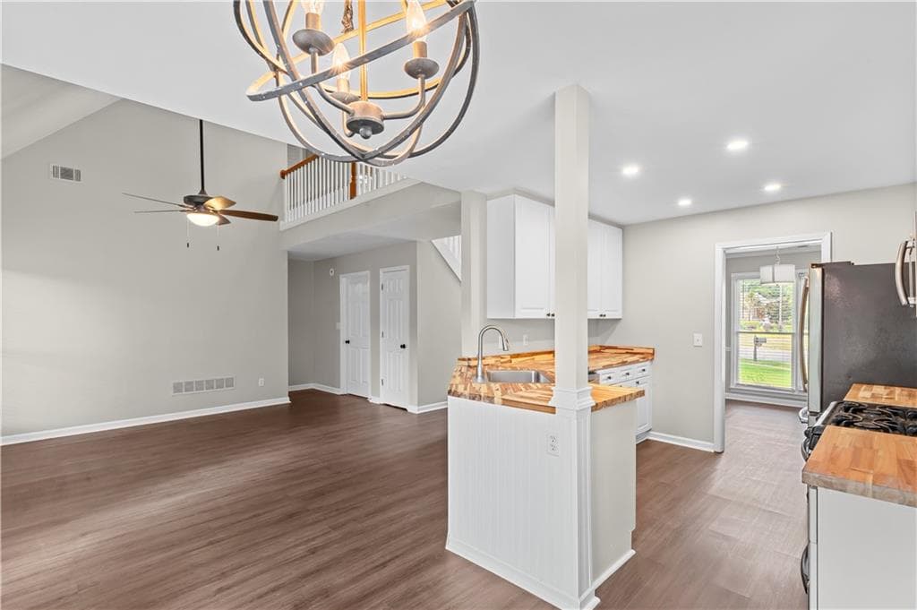 3 bedroom, 3 bathroom, 1,680 sq ft single family residence for sale at 602 Overhill Drive, Woodstock, GA 30189 — photo 6