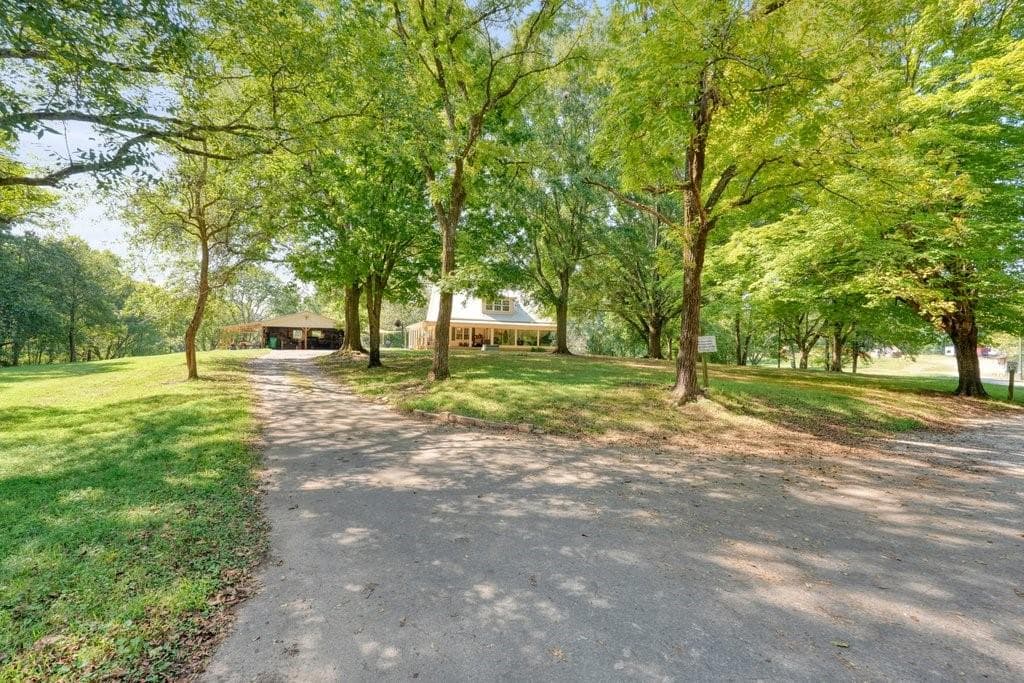 3 bedroom, 2 bathroom, 1,754 sq ft single family residence for sale at 1165 Bartow Street, Waleska, GA 30183 — photo 2