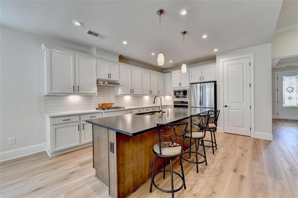3 bedroom, 4 bathroom, 2,852 sq ft single family residence for sale at 295 Conway Trail, Hoschton, GA 30548 — photo 2