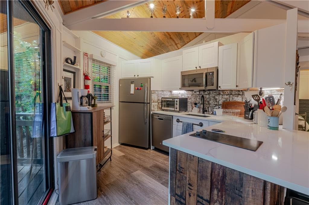 2 bedroom, 2 bathroom, 1,193 sq ft single family residence for sale at 150 TREETOPPER Circle, Big Canoe, GA 30143 — photo 5