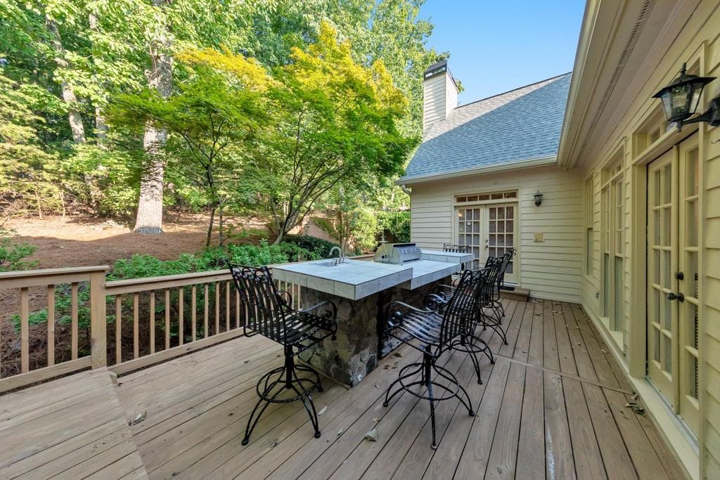 5 bedroom, 4 bathroom, 4,781 sq ft single family residence for sale at 799 Oak Trail Drive, Marietta, GA 30062 — photo 8