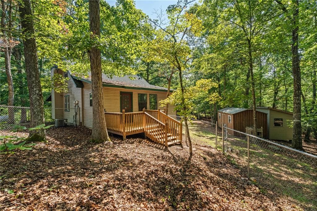 2 bedroom, 2 bathroom, 1,160 sq ft single family residence for sale at 26 Tomahawk Trail, Blairsville, GA 30512 — photo 4