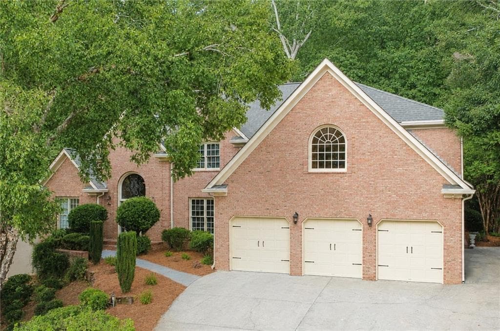 5 bedroom, 4 bathroom, 4,781 sq ft single family residence for sale at 799 Oak Trail Drive, Marietta, GA 30062