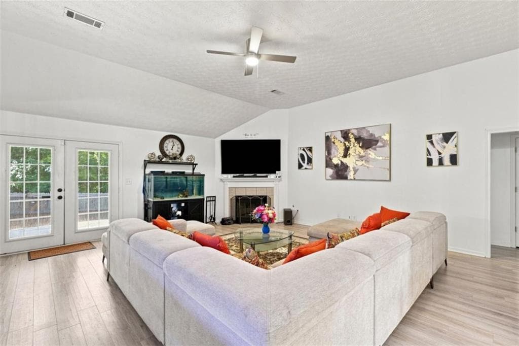 4 bedroom, 2 bathroom, 2,772 sq ft single family residence for sale at 212 Vernon Walk, Mcdonough, GA 30252 — photo 5