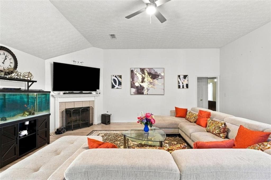 4 bedroom, 2 bathroom, 2,772 sq ft single family residence for sale at 212 Vernon Walk, Mcdonough, GA 30252 — photo 6