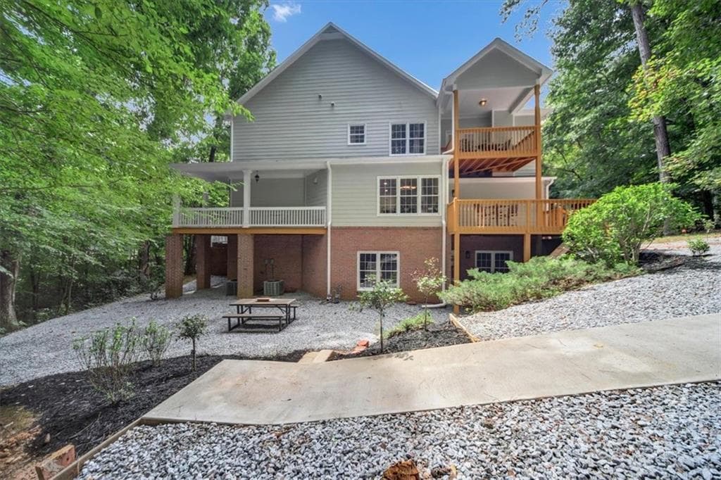 5 bedroom, 4 bathroom, 3,192 sq ft single family residence for sale at 453 Cooper Woods Court, Smyrna, GA 30082 — photo 4