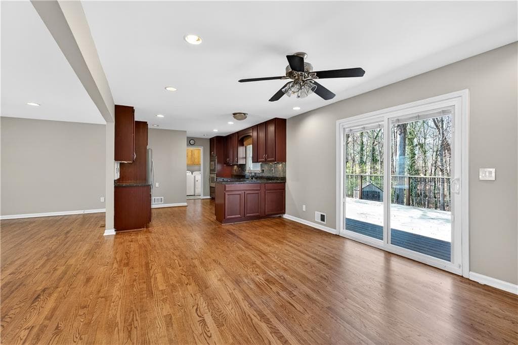 3 bedroom, 2 bathroom, 2,197 sq ft single family residence under contract at 3024 Sumac Drive, Peachtree Corners, GA 30360 — photo 9