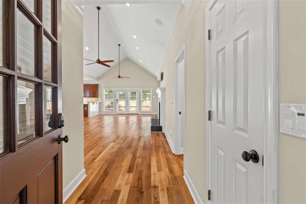4 bedroom, 3 bathroom, 2,096 sq ft single family residence for rent at 603 Fairway Court, Marietta, GA 30068 for $4,000 a month — photo 3